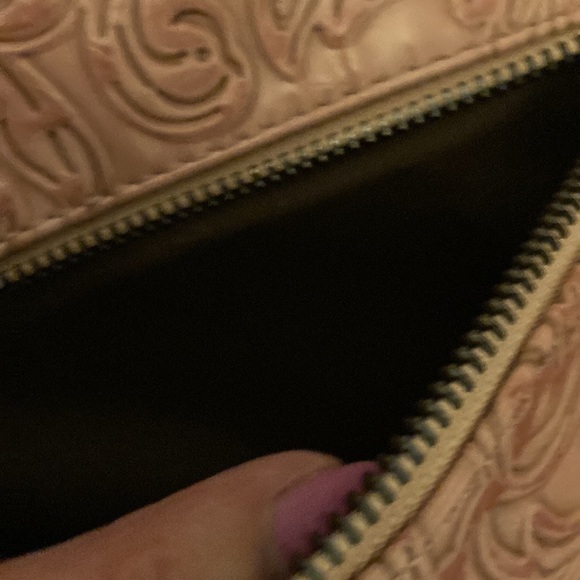 Embossed Pink Faux leather Shoulder Bag - Picture 11 of 13